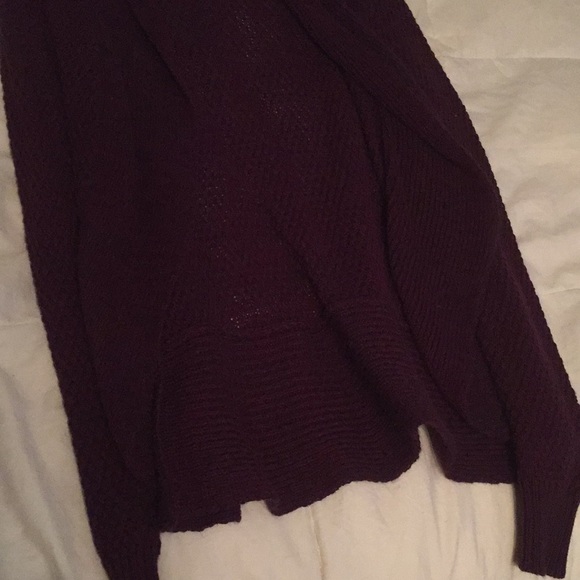Wine colored cardigan-M - Picture 3 of 3
